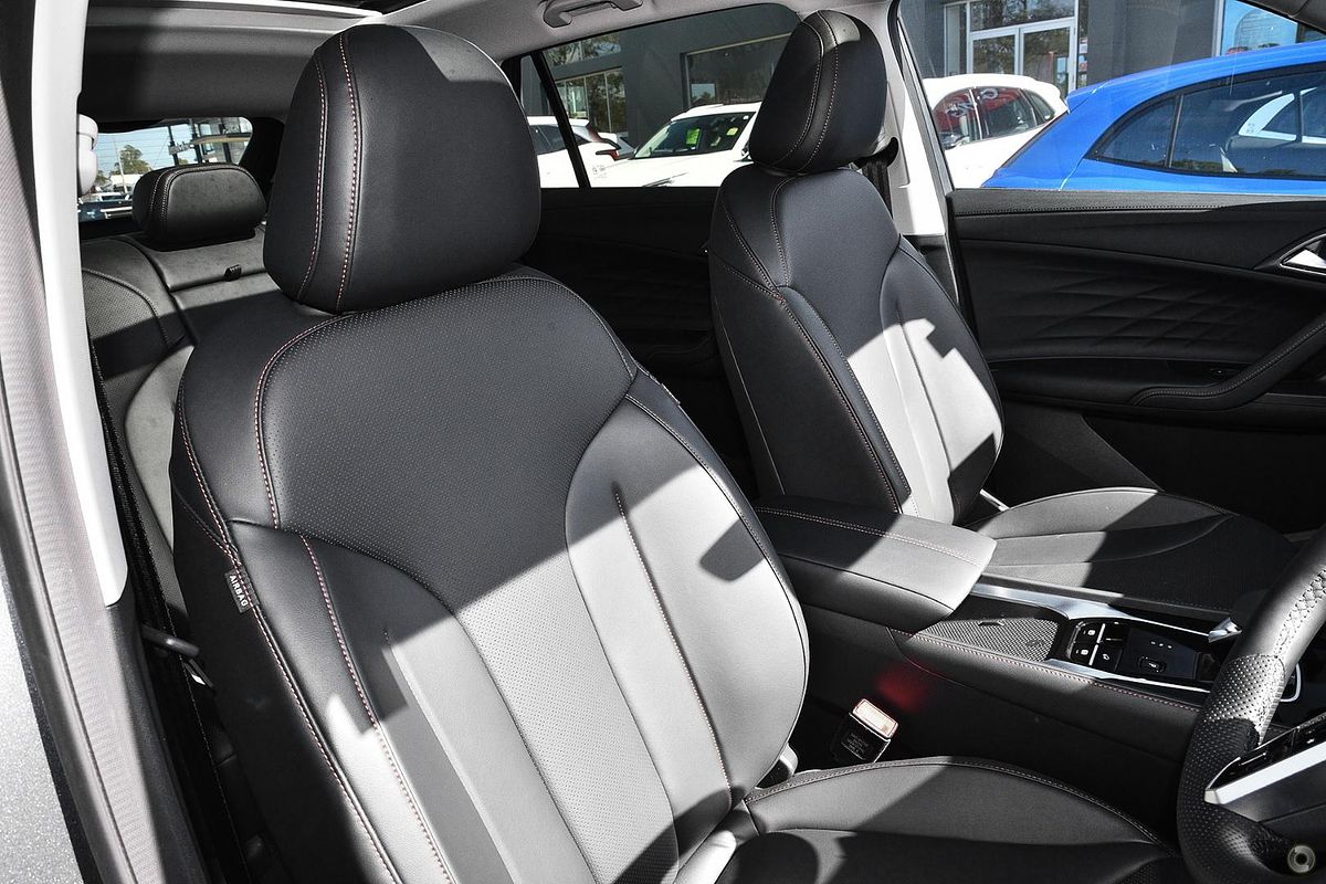 2025 MG HS Hybrid+ Essence AS33H