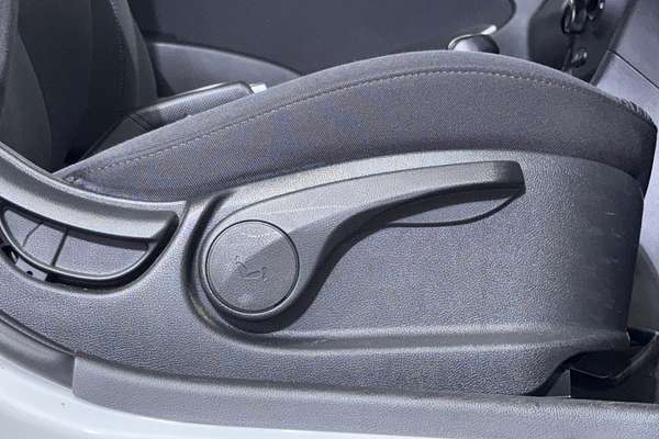 2018 Hyundai Accent Sport RB6