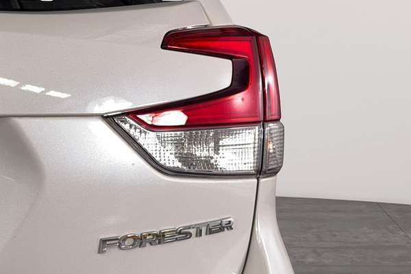 2019 Subaru Forester 2.5i-S S5