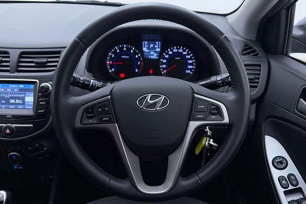 2018 Hyundai Accent Sport RB6