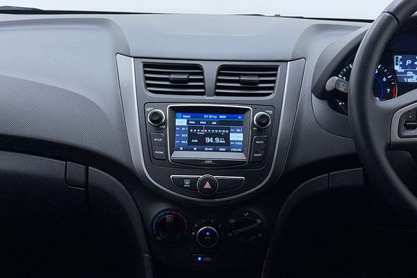 2018 Hyundai Accent Sport RB6