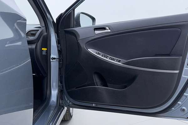 2018 Hyundai Accent Sport RB6