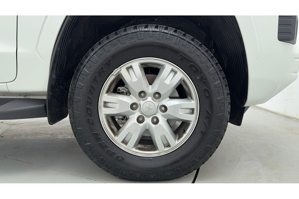 2024 Mitsubishi Triton GLX+ MV 4X4