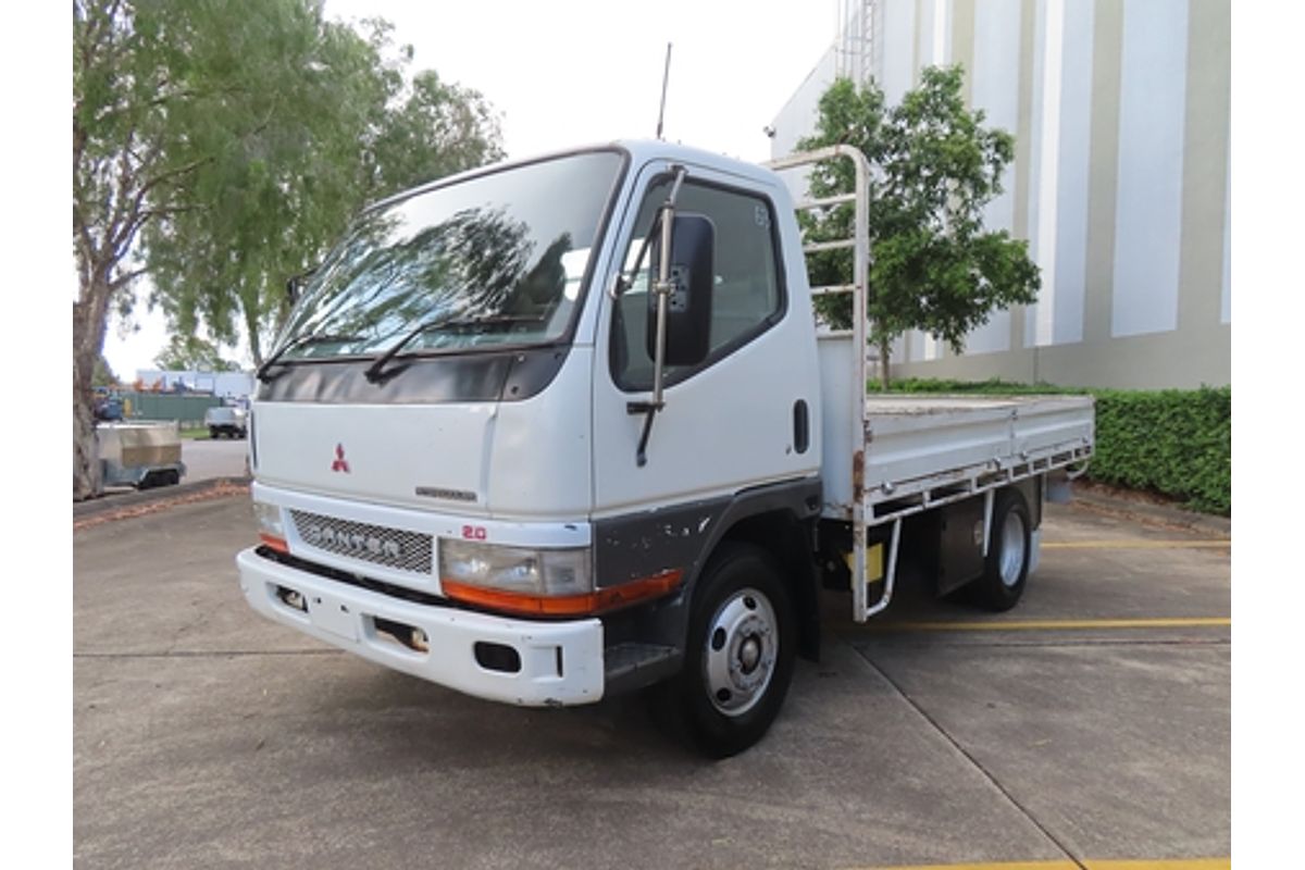 2004 Mitsubishi Canter FE639C4 2.0 4x2 SWB