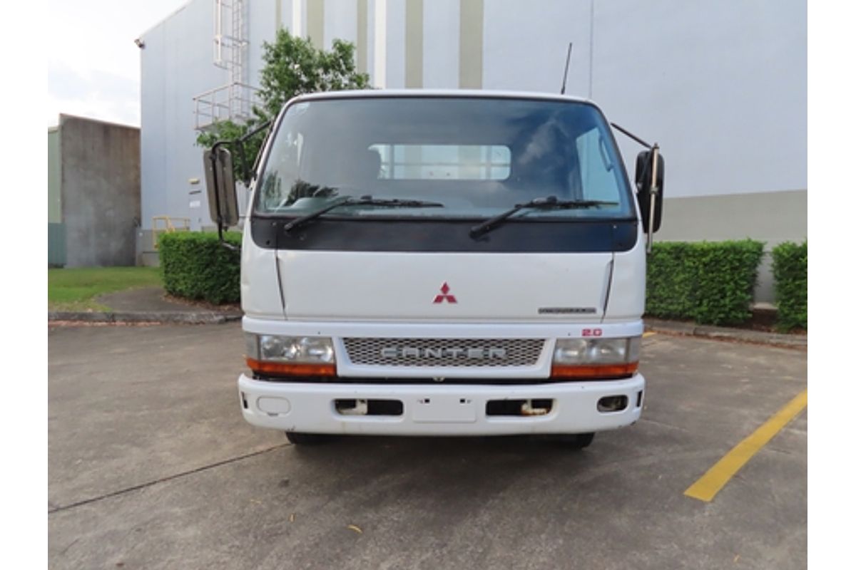 2004 Mitsubishi Canter FE639C4 2.0 4x2 SWB
