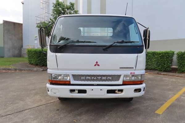 2004 Mitsubishi Canter FE639C4 2.0 4x2 SWB