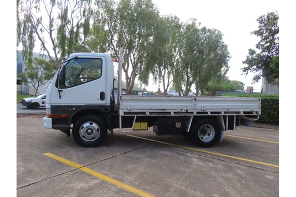 2004 Mitsubishi Canter FE639C4 2.0 4x2 SWB