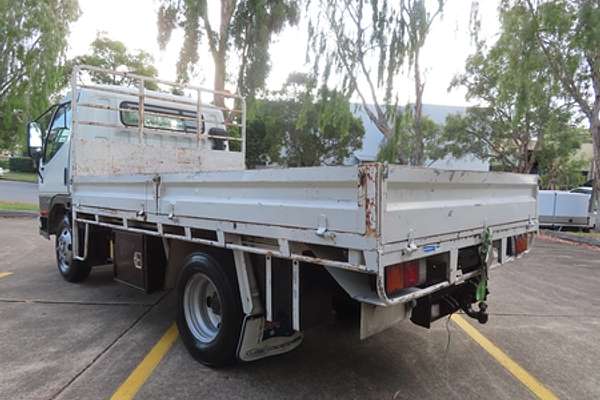 2004 Mitsubishi Canter FE639C4 2.0 4x2 SWB