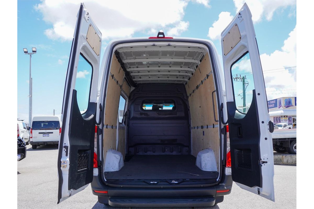 2022 Mercedes-Benz Sprinter 314CDI VS30