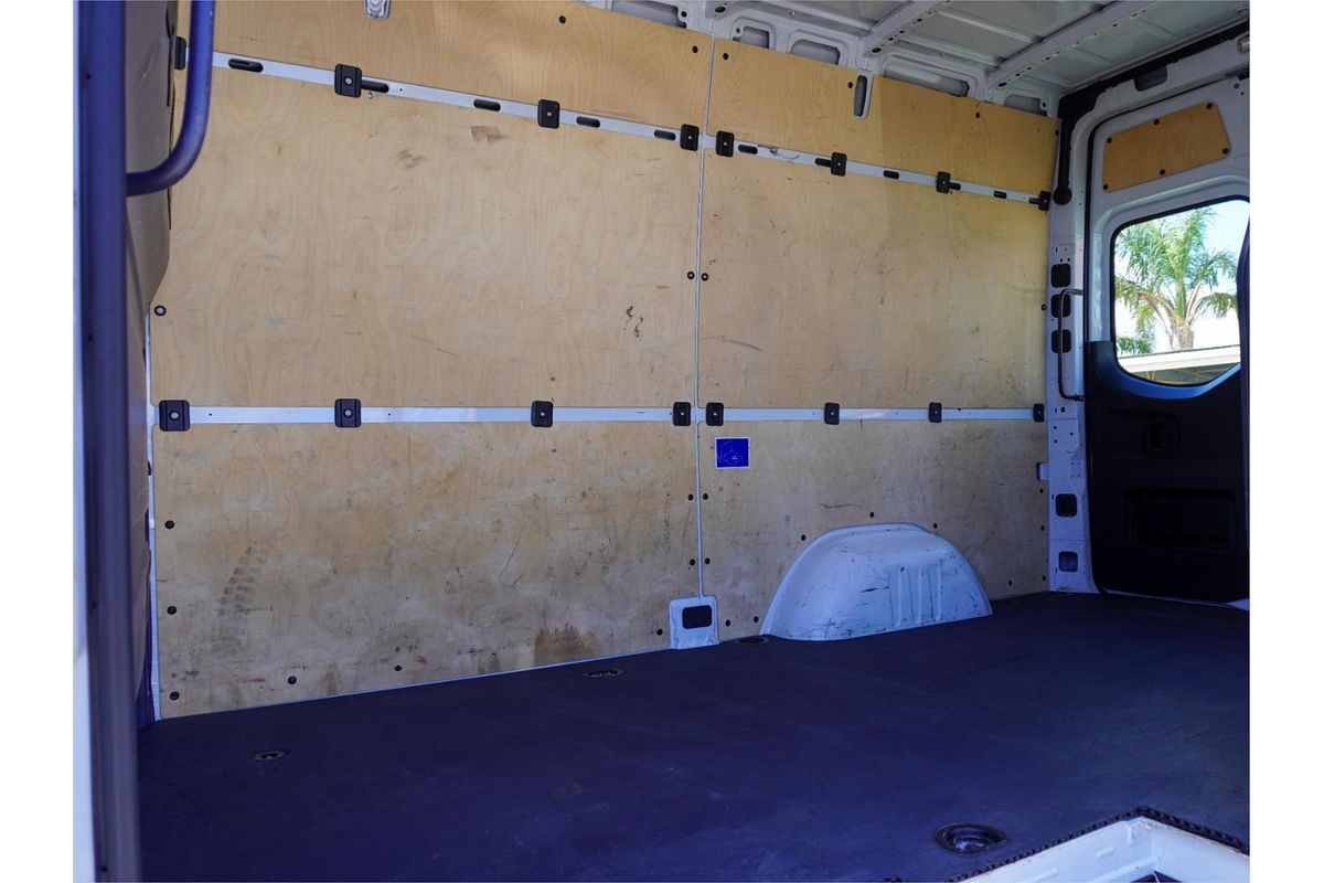 2022 Mercedes-Benz Sprinter 314CDI VS30