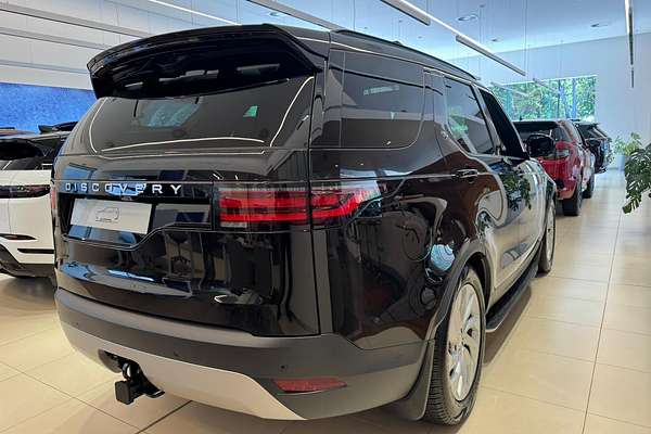 2025 Land Rover Discovery D350 S Series 5