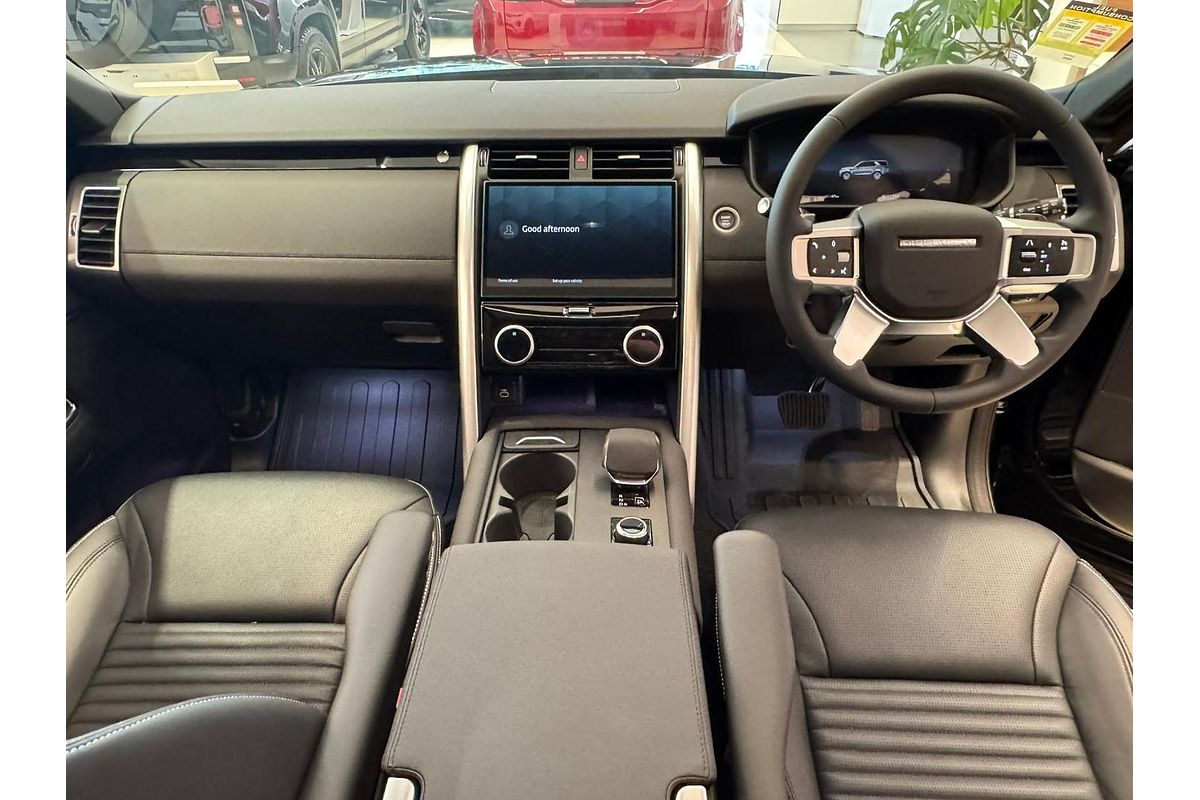 2025 Land Rover Discovery D350 S Series 5