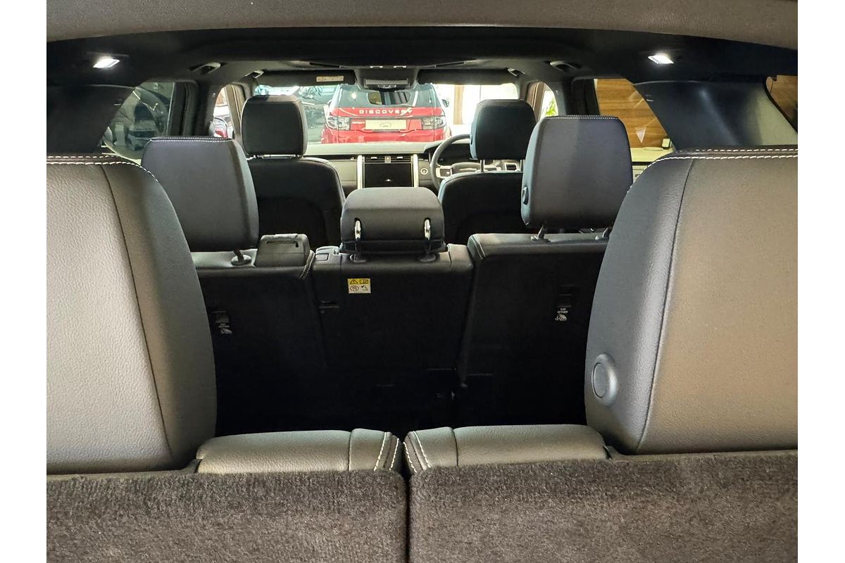 2025 Land Rover Discovery D350 S Series 5
