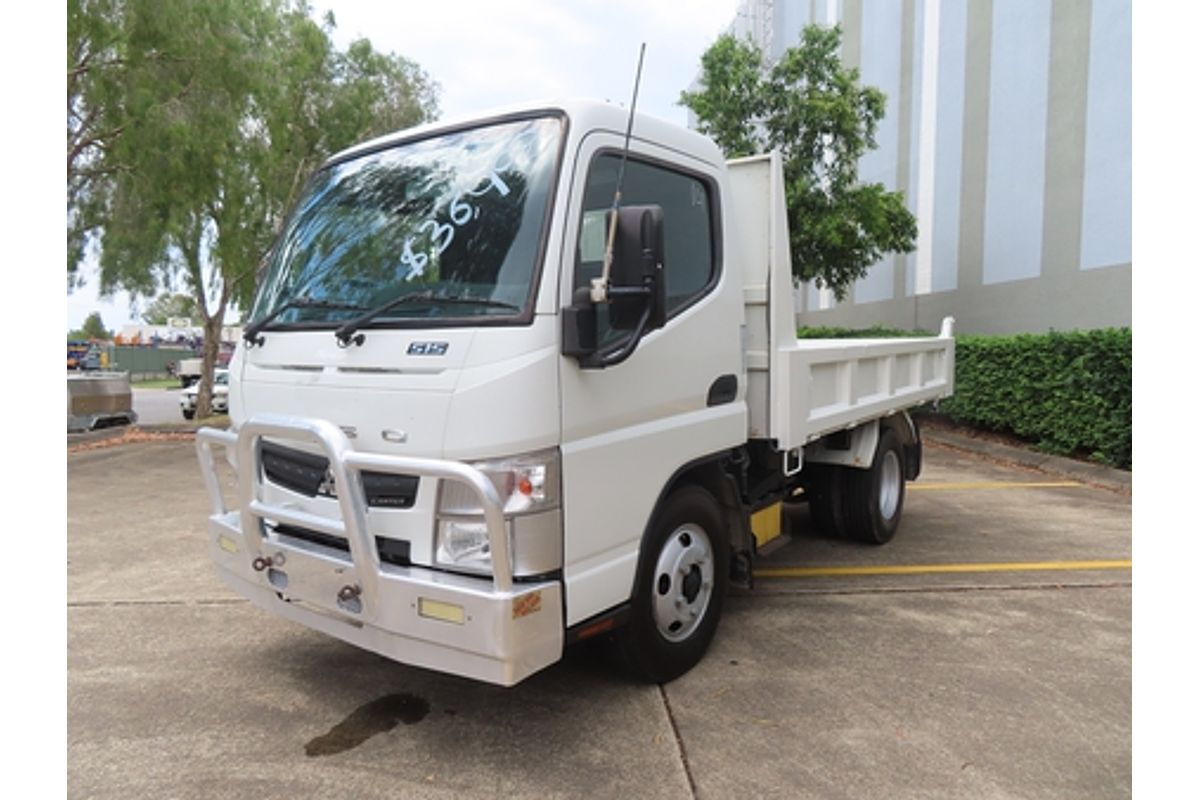 2015 Fuso Canter 515 SWB