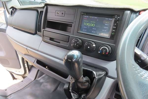 2015 Fuso Canter 515 SWB