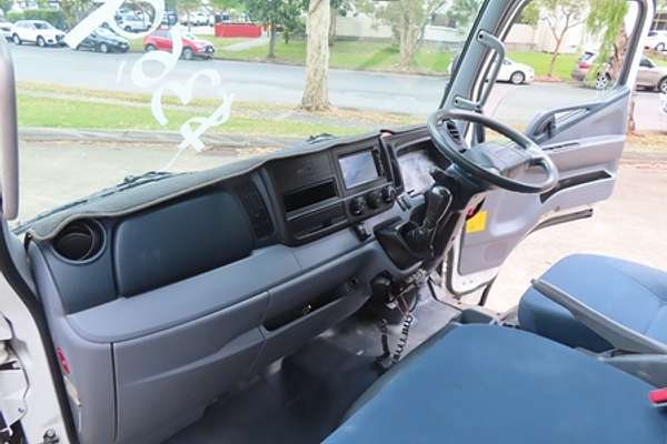 2015 Fuso Canter 515 SWB