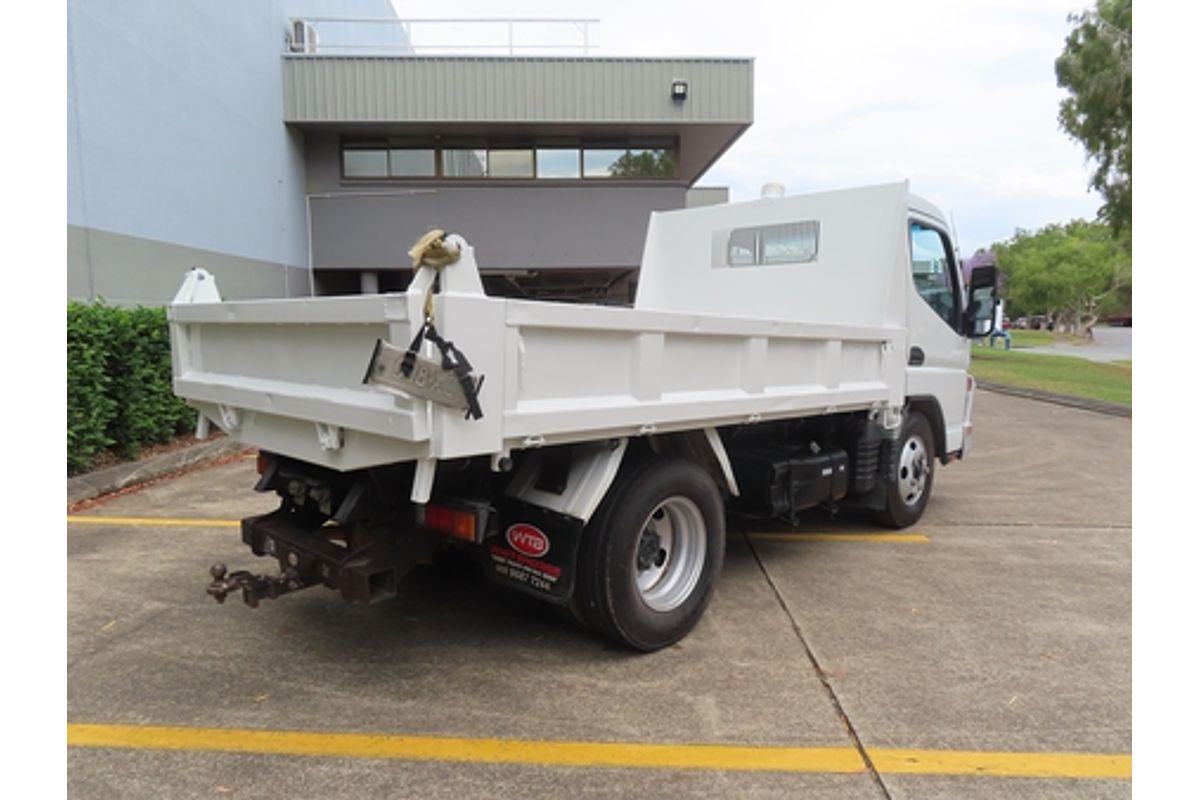 2015 Fuso Canter 515 SWB