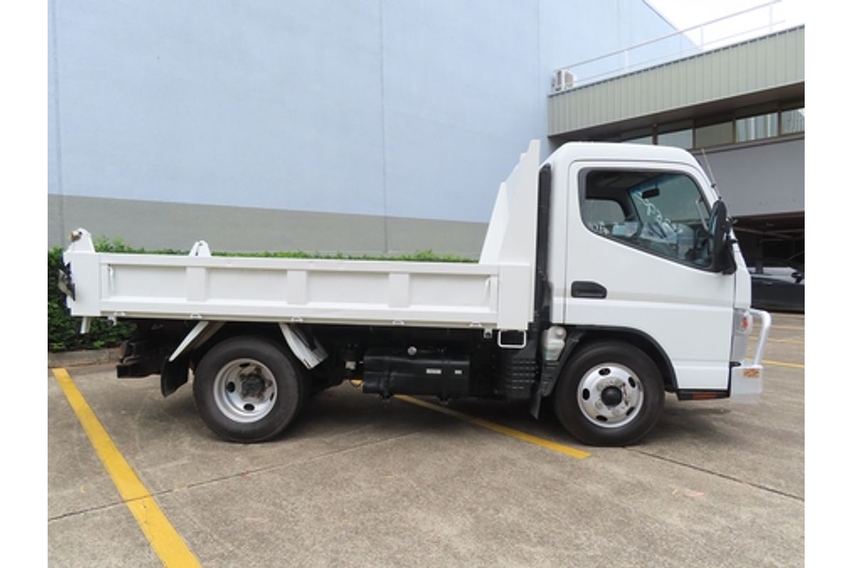 2015 Fuso Canter 515 SWB
