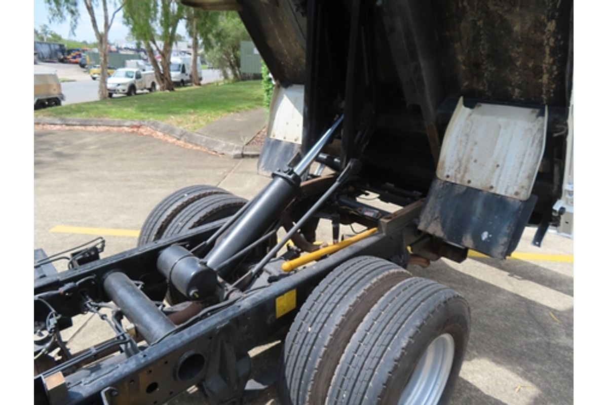 2015 Fuso Canter 515 SWB