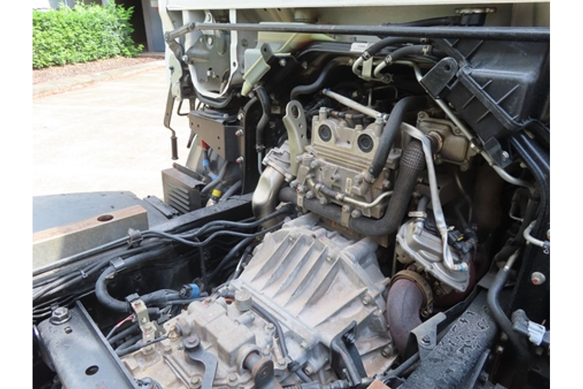 2015 Fuso Canter 515 SWB