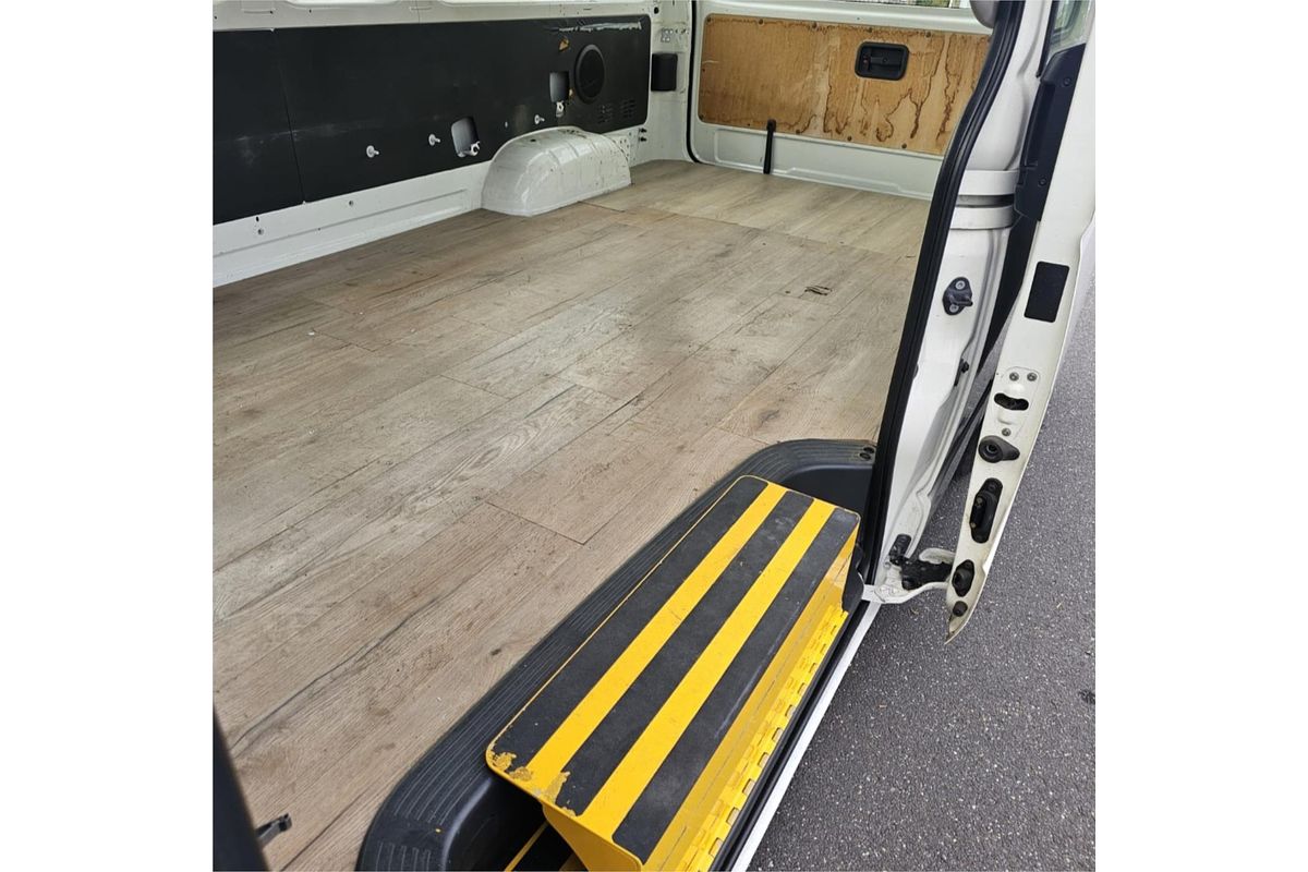 2012 Toyota Hiace TRH201R LWB