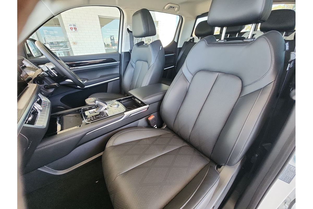 2024 GWM Cannon Alpha Ultra Hybrid P05 4X4