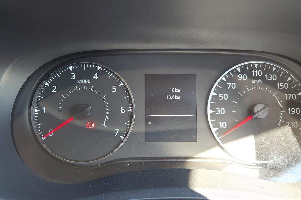 2025 Renault Master Pro 110kW X62 Phase 2 LWB Mid Roof