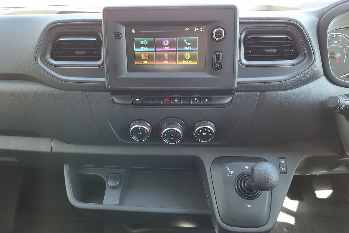 2025 Renault Master Pro 110kW X62 Phase 2 LWB Mid Roof