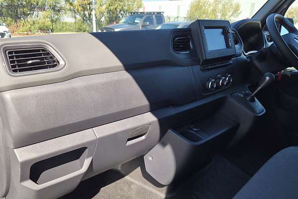 2025 Renault Master Pro 110kW X62 Phase 2 LWB Mid Roof