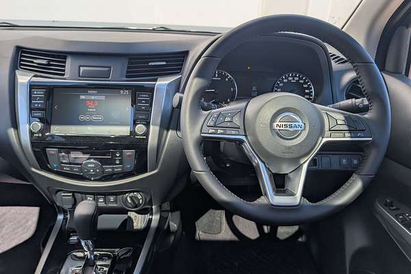 2025 Nissan Navara ST-X D23 4X4