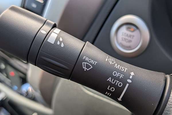 2025 Nissan Navara ST-X D23 4X4