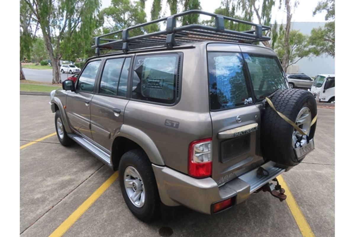 2004 Nissan Patrol ST-L GU IV