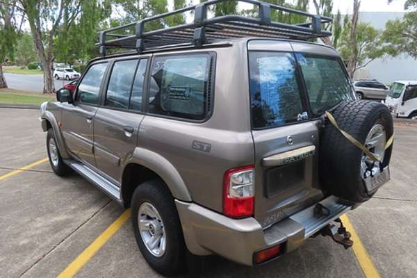 2004 Nissan Patrol ST-L GU IV