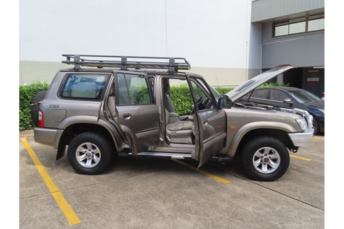 2004 Nissan Patrol ST-L GU IV