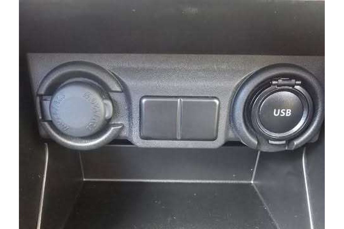 2025 Suzuki Swift Hybrid UZ