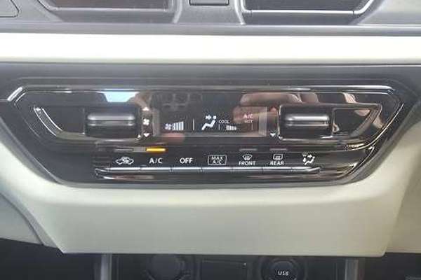 2025 Suzuki Swift Hybrid UZ