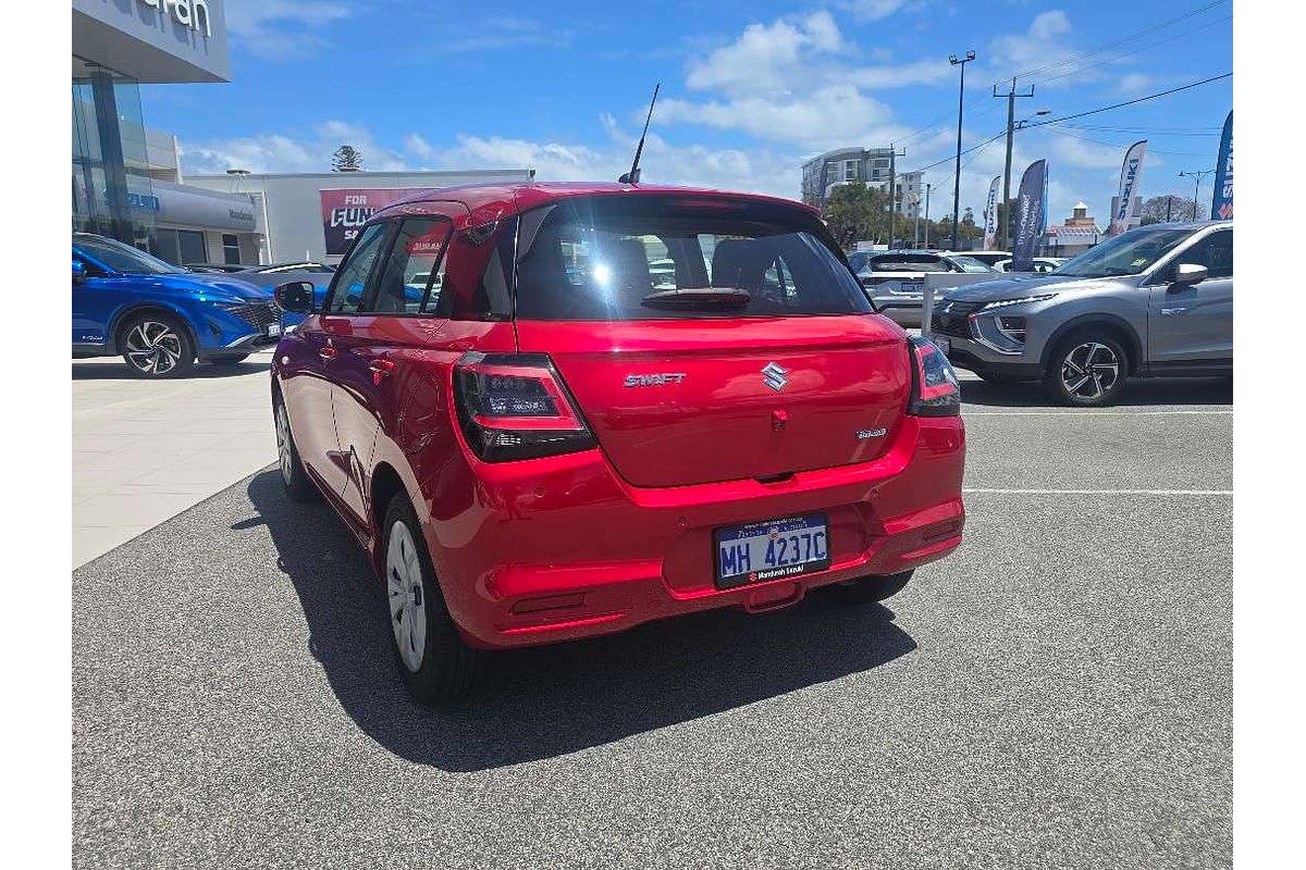 2025 Suzuki Swift Hybrid UZ