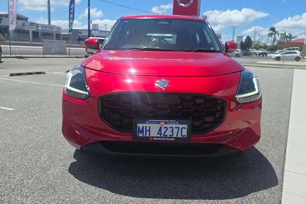 2025 Suzuki Swift Hybrid UZ