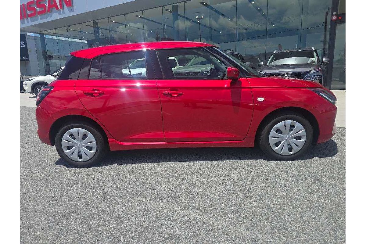 2025 Suzuki Swift Hybrid UZ