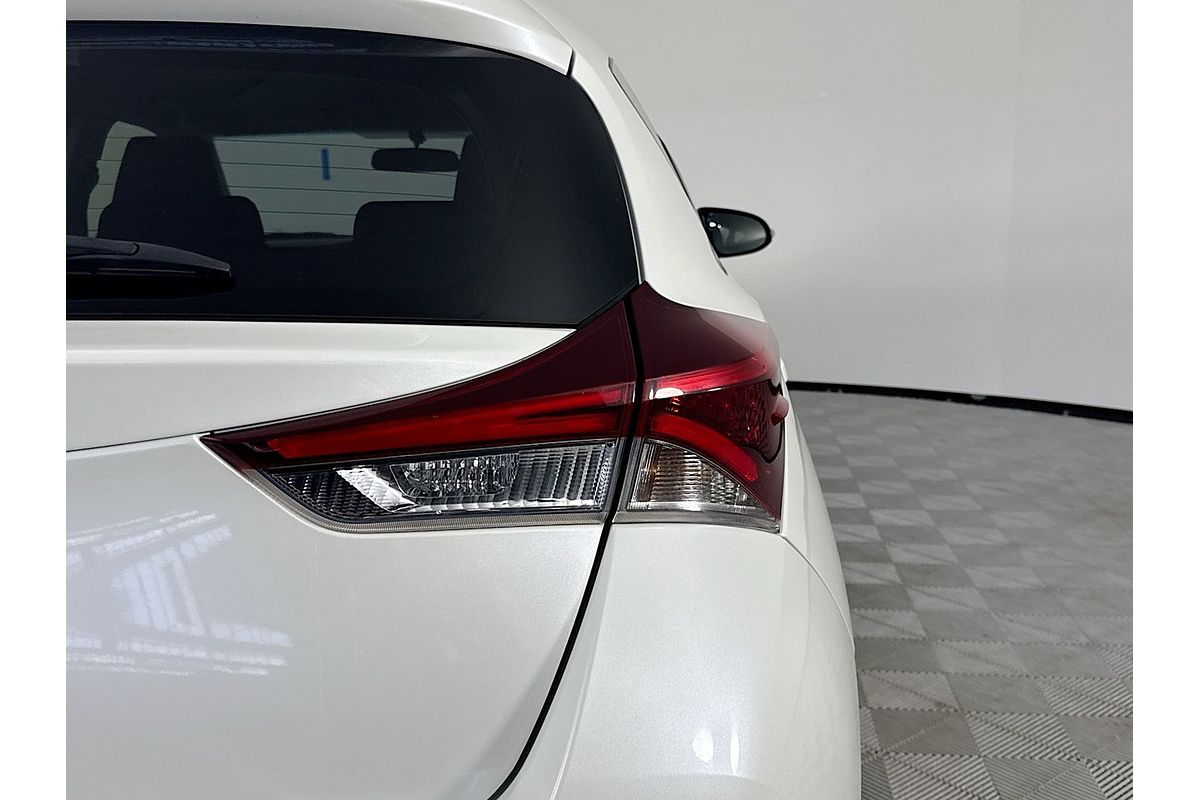 2016 Toyota Corolla Ascent Sport ZRE182R