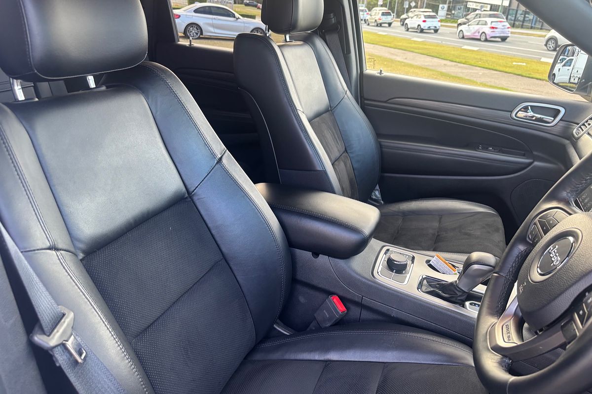 2019 Jeep Grand Cherokee Night Eagle WK