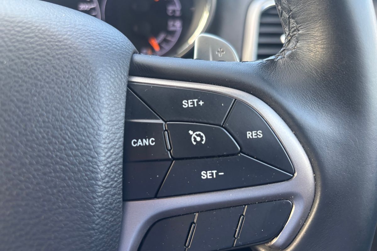 2019 Jeep Grand Cherokee Night Eagle WK