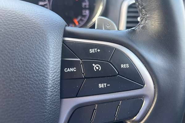 2019 Jeep Grand Cherokee Night Eagle WK