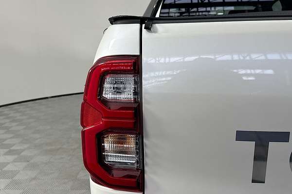2021 Toyota Hilux SR5 GUN126R 4X4