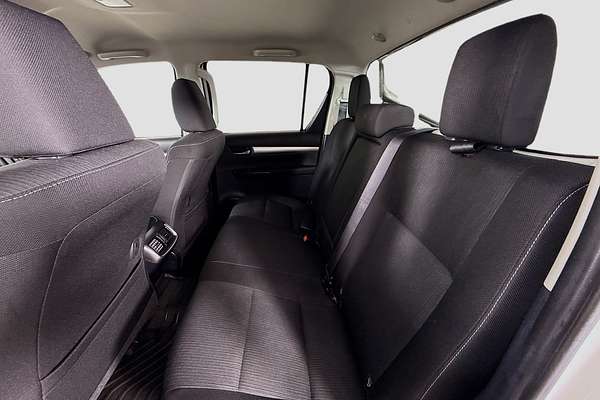 2021 Toyota Hilux SR5 GUN126R 4X4