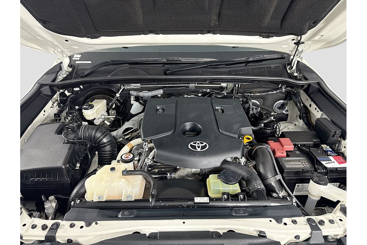 2021 Toyota Hilux SR5 GUN126R 4X4