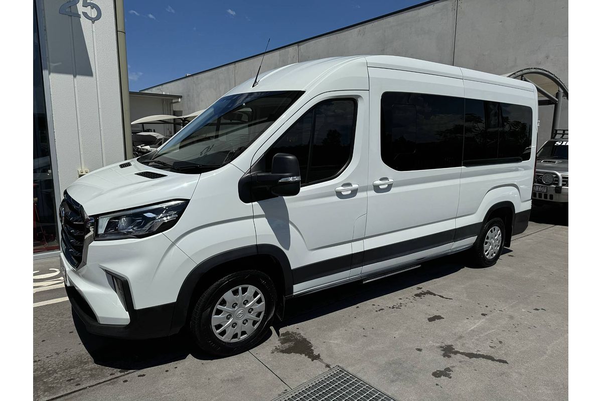 2024 LDV Delivery 9 Bus Mid Roof LWB