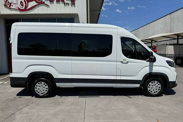 2024 LDV Delivery 9 Bus Mid Roof LWB