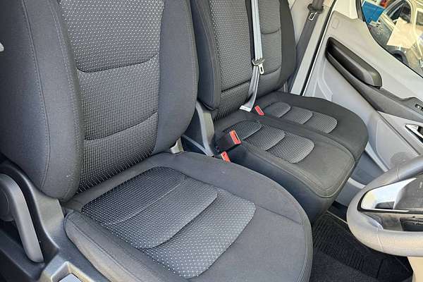 2024 LDV Delivery 9 Bus Mid Roof LWB