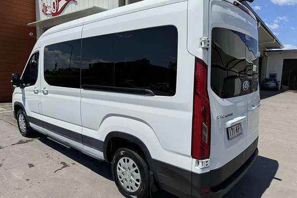 2024 LDV Delivery 9 Bus Mid Roof LWB